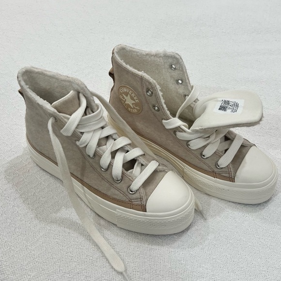 Brand new Converse Chuck Taylor All Star Lift Platform Faux Mohair. NWOT - Picture 6 of 13